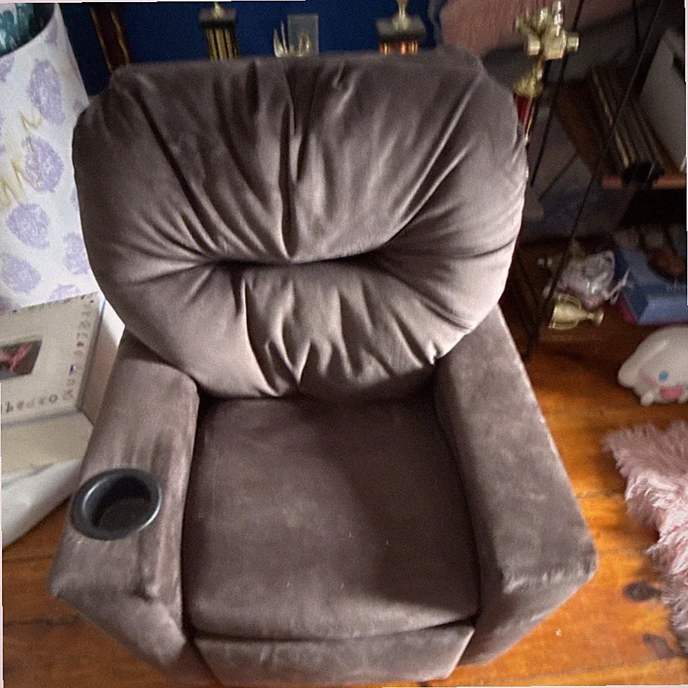 Brown kids recliner ￼