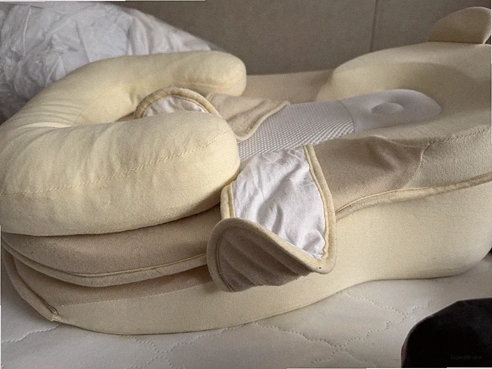 Portable Oval Bassinet Infant Lounger Pillow Beige White Unisex